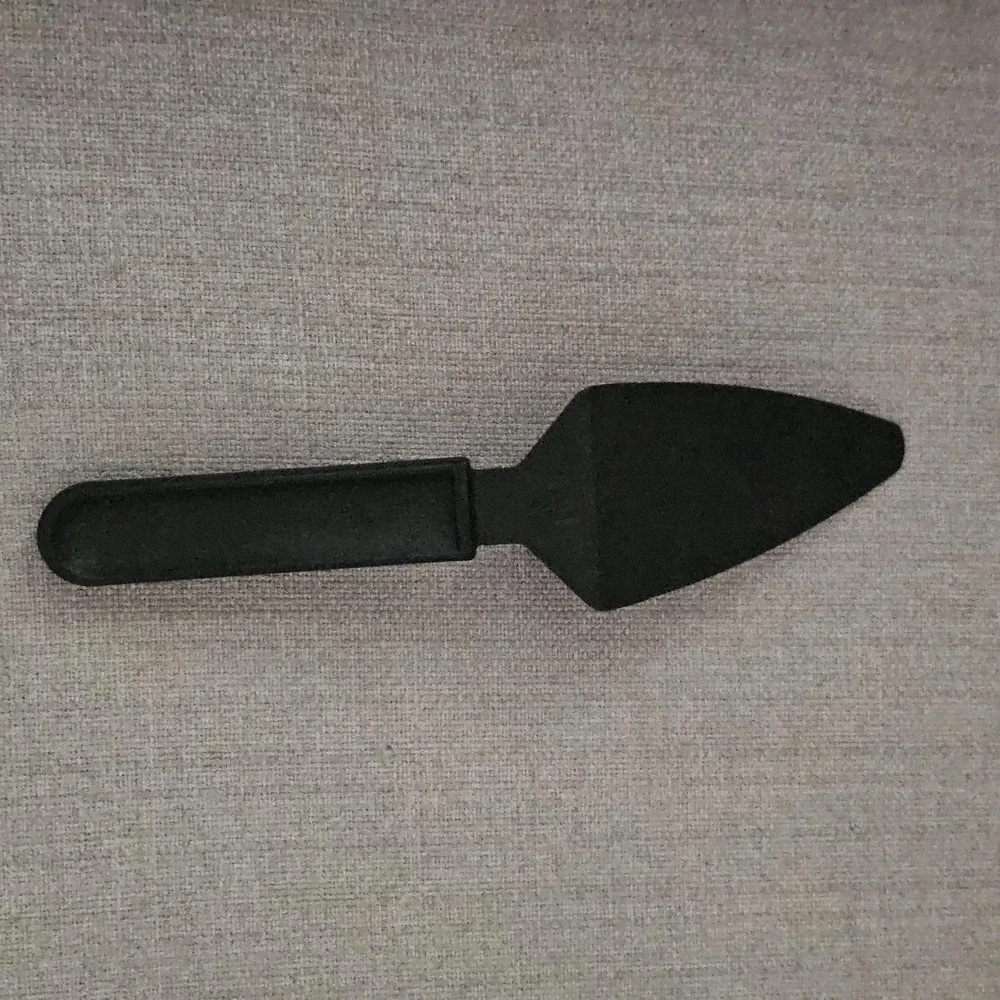 The Pampered Chef Nylon Black Plastic Slice n Serve Pie Cake‎ Cutter Server